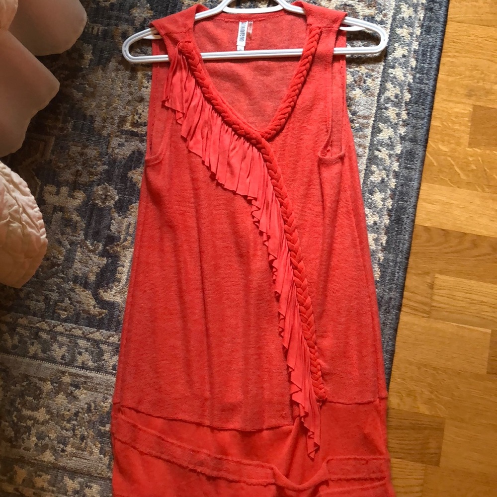 Tunic length tank with beautiful details